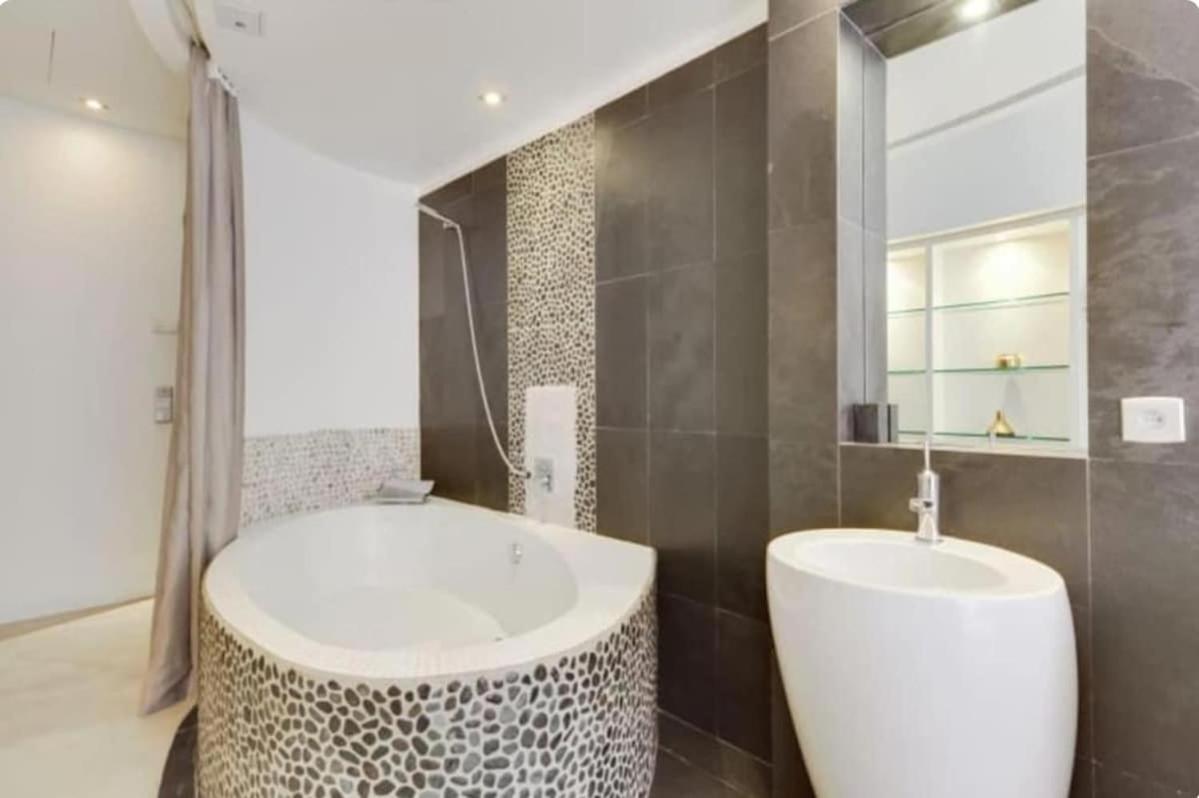 Magnifique Appartement Parisien - Marais 외부 사진